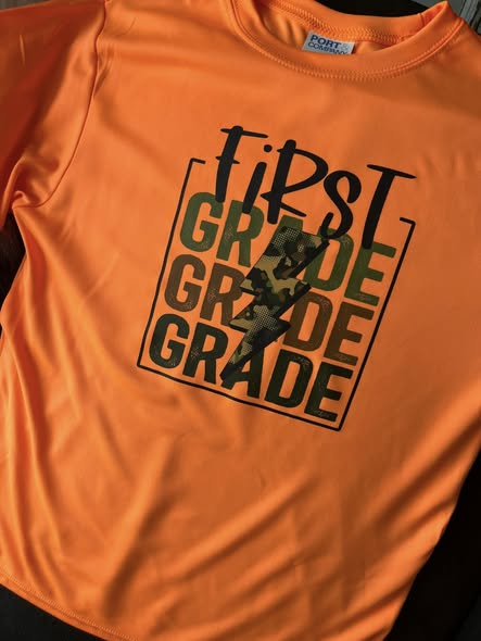 Family reunion t-shirts with personalized text and memorable year